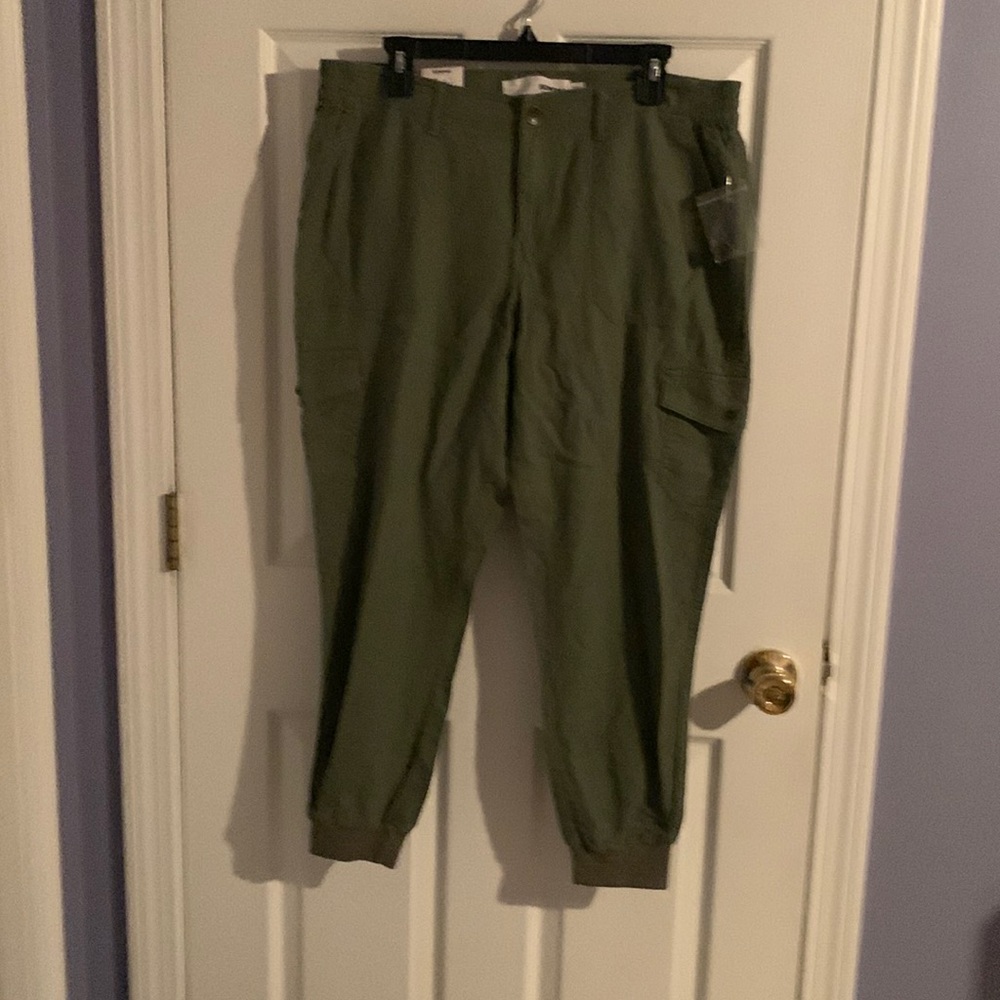 Linen joggers NWT